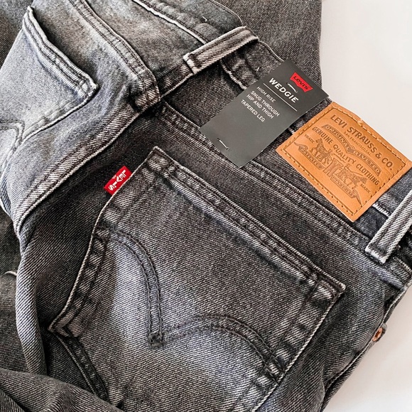Levi’s Wedgie Icon Fit Button Fly Jeans Better Weatherhead 26 - Picture 8 of 11
